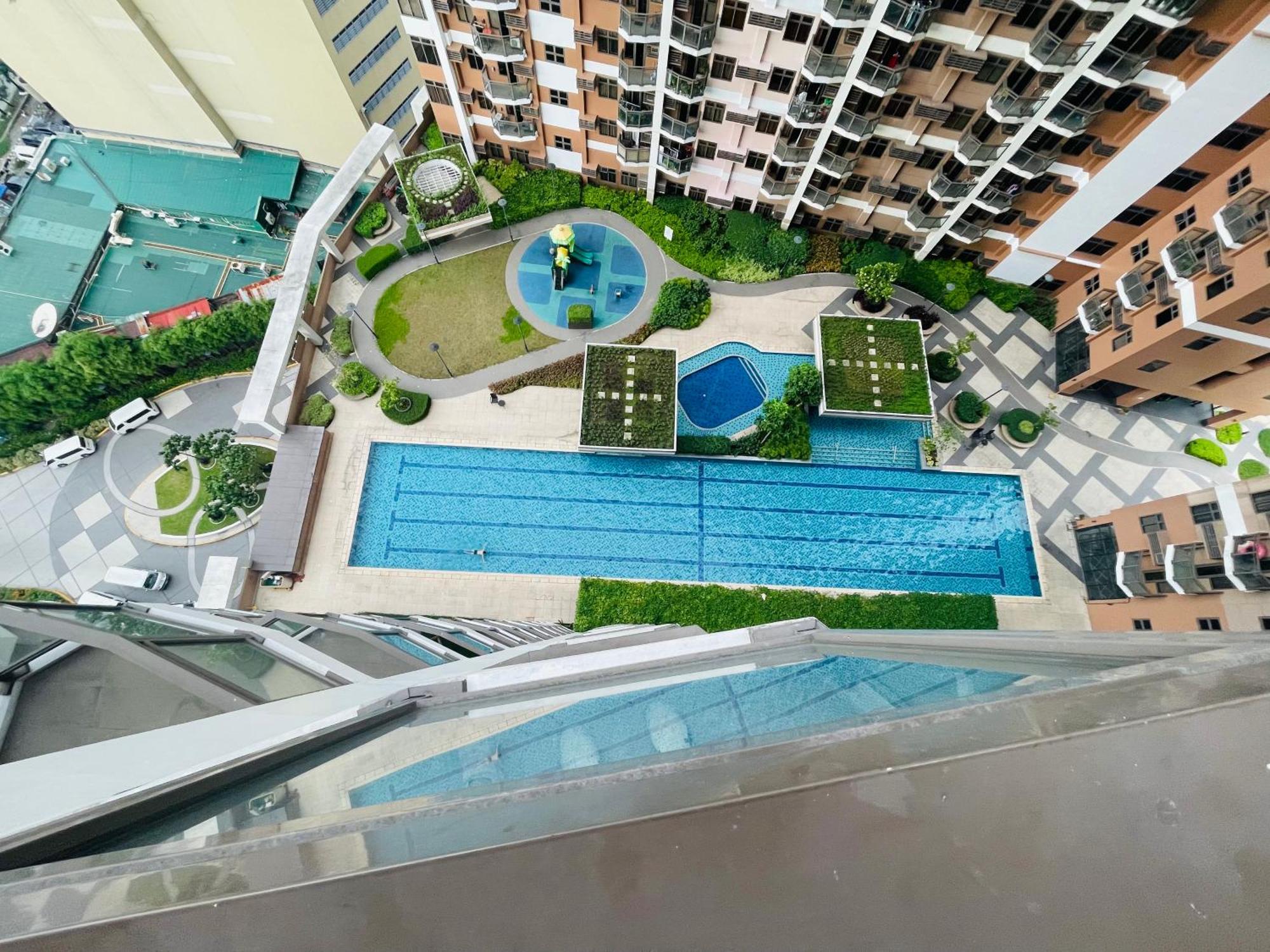 Marias Suite Near Manila Bay Free Use Of Pool Екстериор снимка